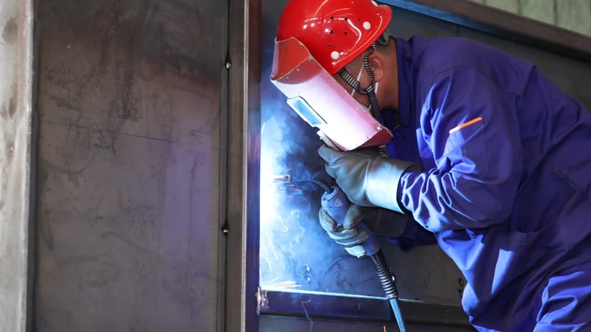 Strict welding procedures